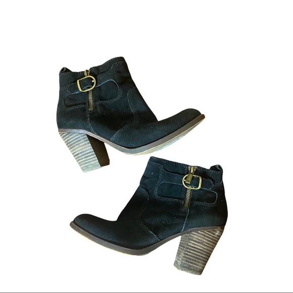Lucky Brand Black Ankle Boots with Gold Buckle - Picture 1 of 6
